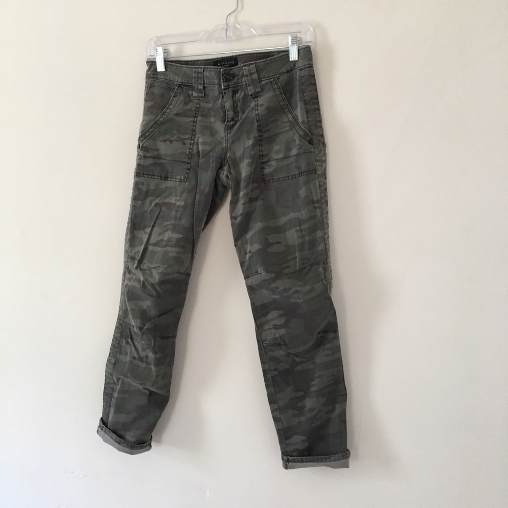 Sanctuary Ankle Camo Pants